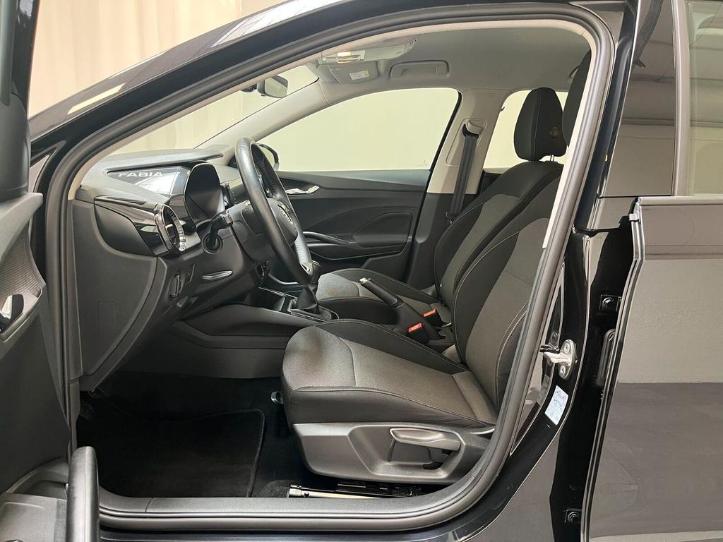 Skoda Fabia 2022 г. Чёрный, пробег 42040 км