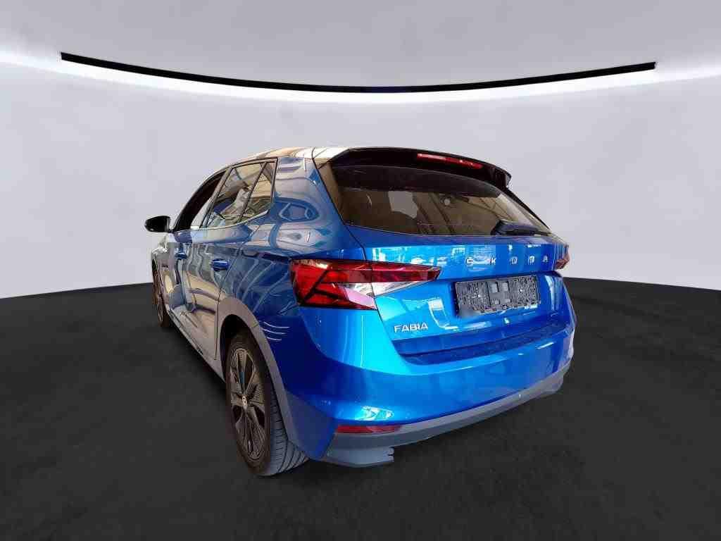 Skoda Fabia 2022 г. Синий, пробег 47500 км