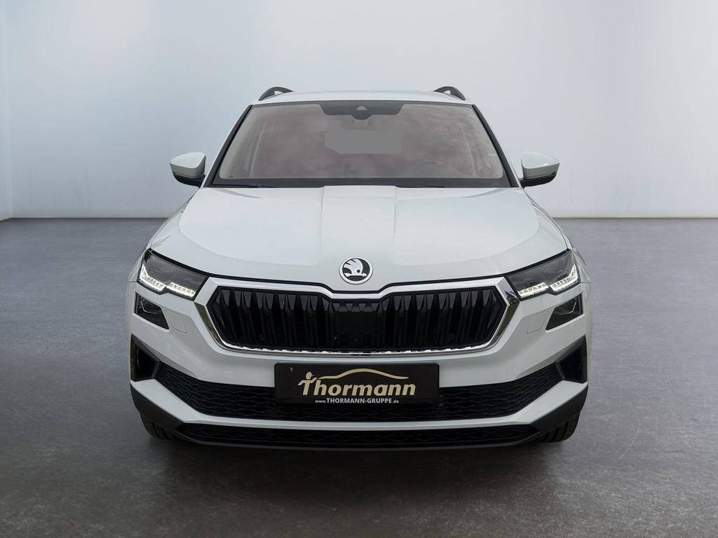 Skoda Karoq 2023 г. Белый, пробег 56823 км