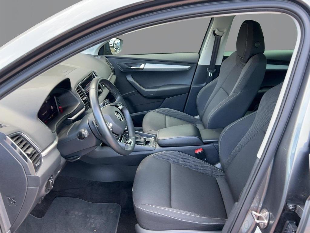 Skoda Karoq 2023 г. Серый, пробег 56292 км