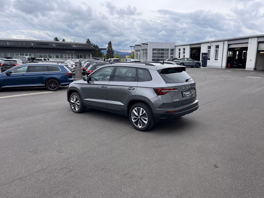 Skoda Karoq 2022 г. Серый, пробег 57414 км
