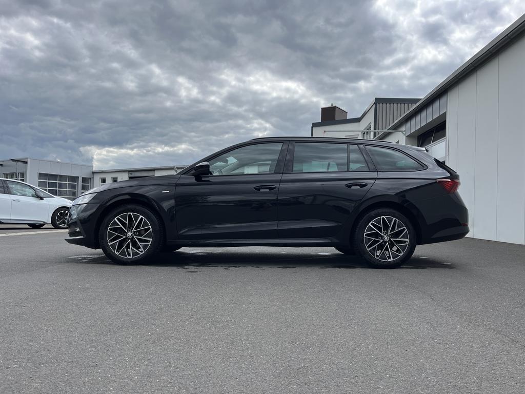 Skoda Octavia 2021 г. Чёрный, пробег 54925 км