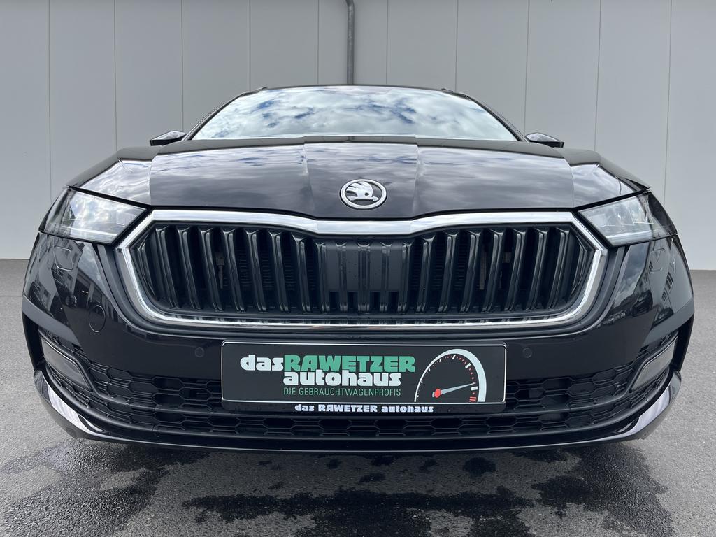 Skoda Octavia 2021 г. Чёрный, пробег 54925 км
