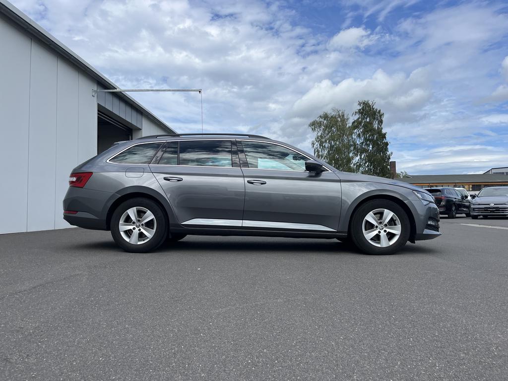 Skoda Superb 2022 г. Серый, пробег 58008 км