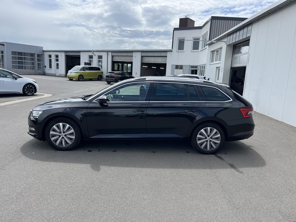 Skoda Superb 2021 г. Чёрный, пробег 59987 км