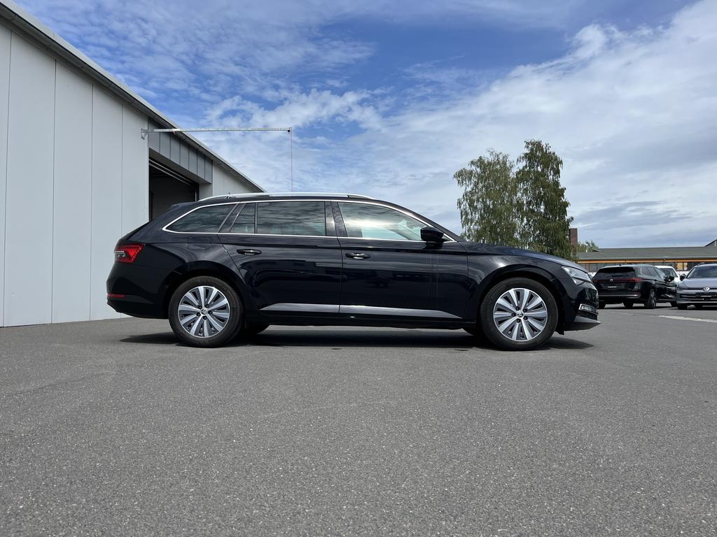 Skoda Superb 2021 г. Чёрный, пробег 59987 км