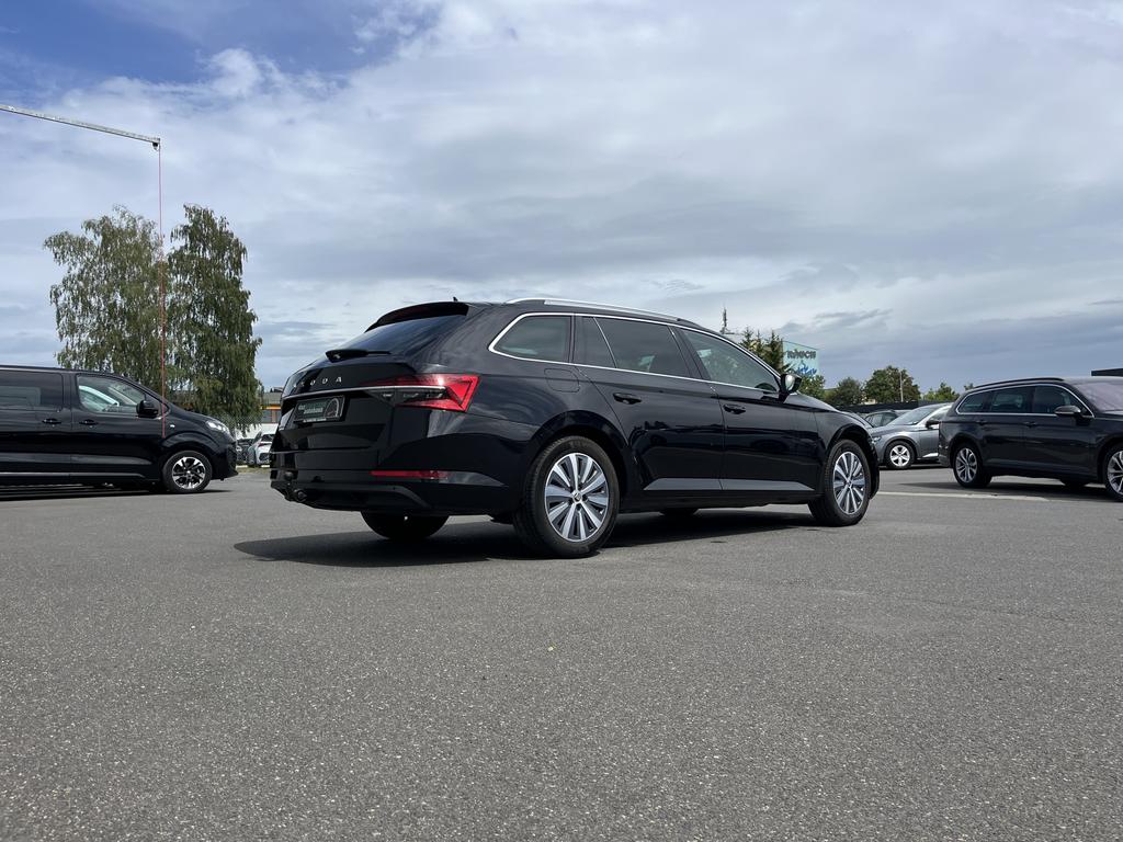 Skoda Superb 2021 г. Чёрный, пробег 59987 км