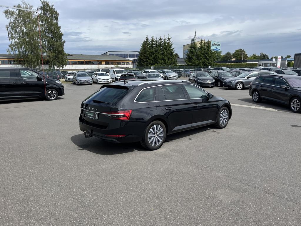 Skoda Superb 2021 г. Чёрный, пробег 59987 км