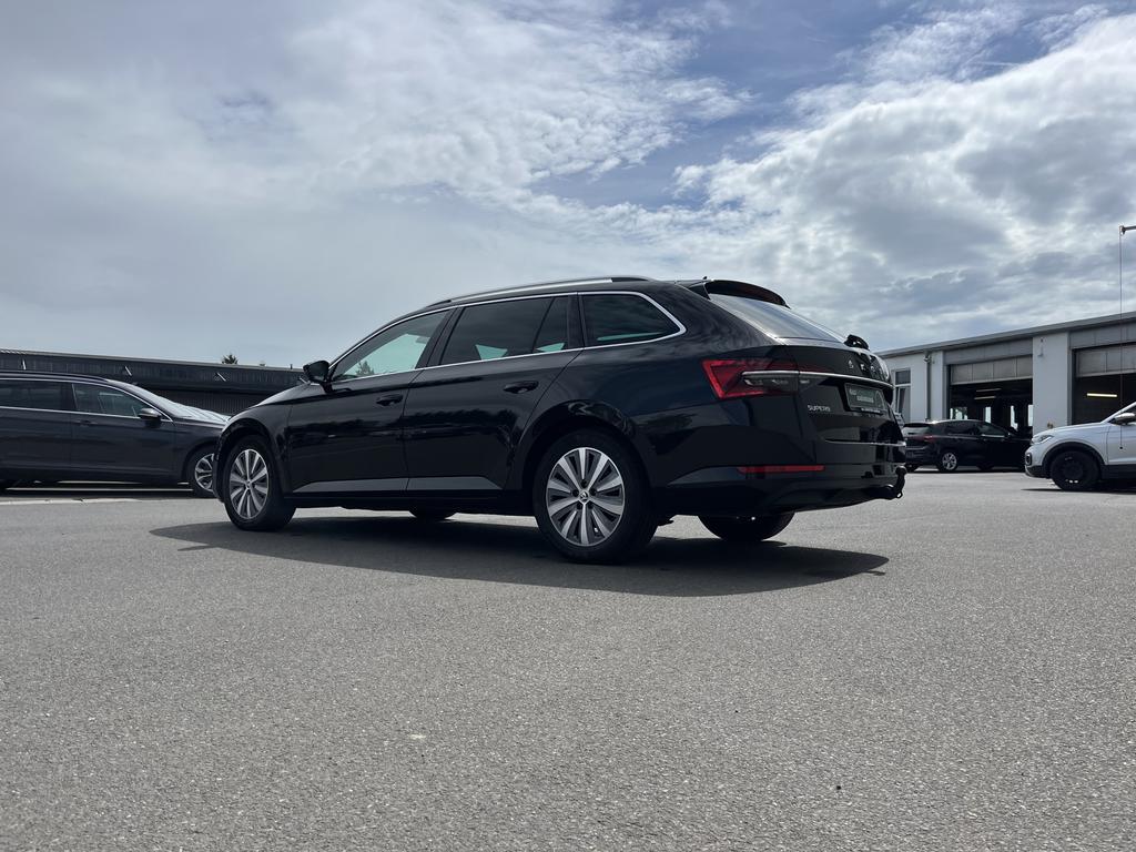 Skoda Superb 2021 г. Чёрный, пробег 59987 км
