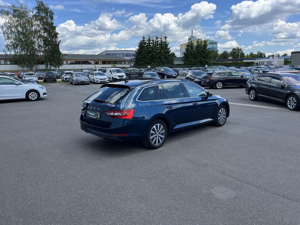 Skoda Superb 2022 г. Синий, пробег 59250 км
