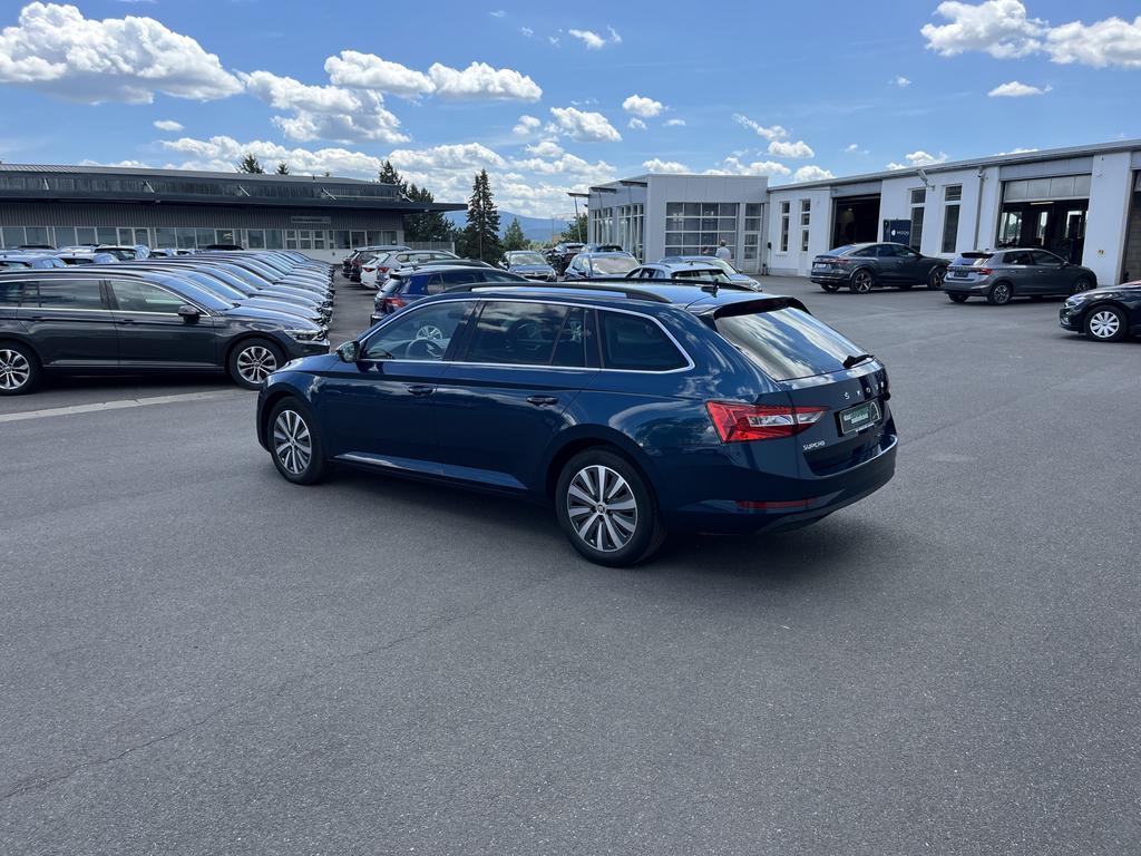 Skoda Superb 2022 г. Синий, пробег 59250 км