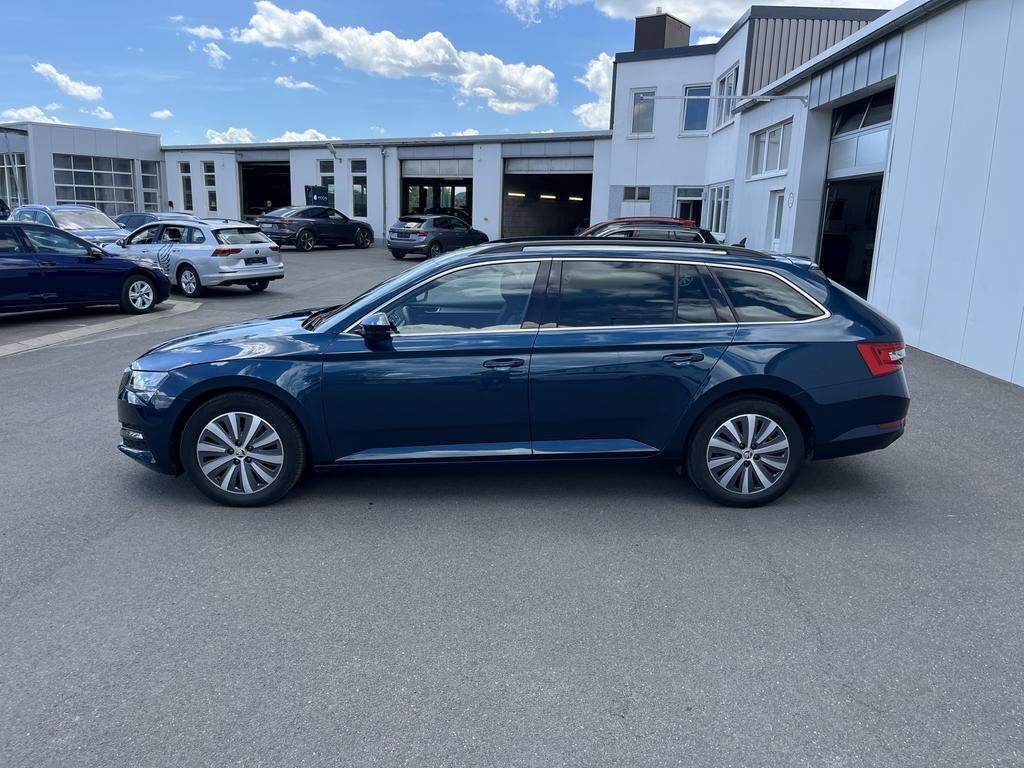 Skoda Superb 2022 г. Синий, пробег 59250 км