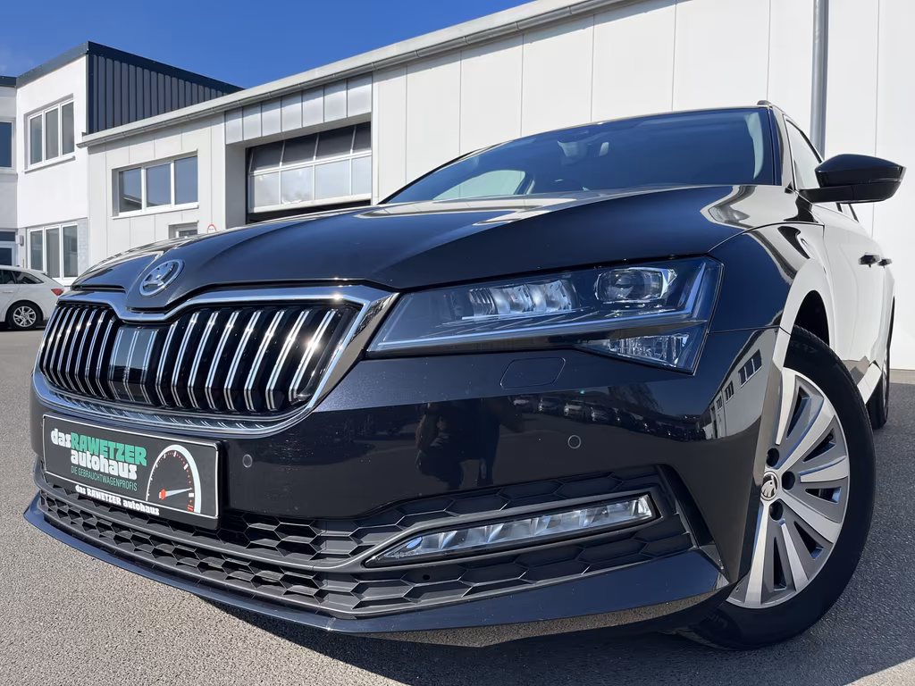 Skoda Superb 2021 г. Чёрный, пробег 49891 км