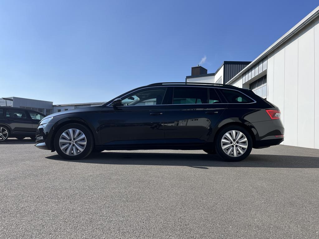 Skoda Superb 2021 г. Чёрный, пробег 49891 км