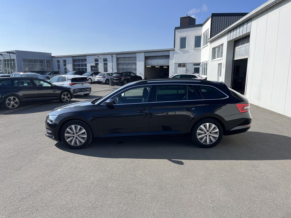Skoda Superb 2021 г. Чёрный, пробег 49891 км
