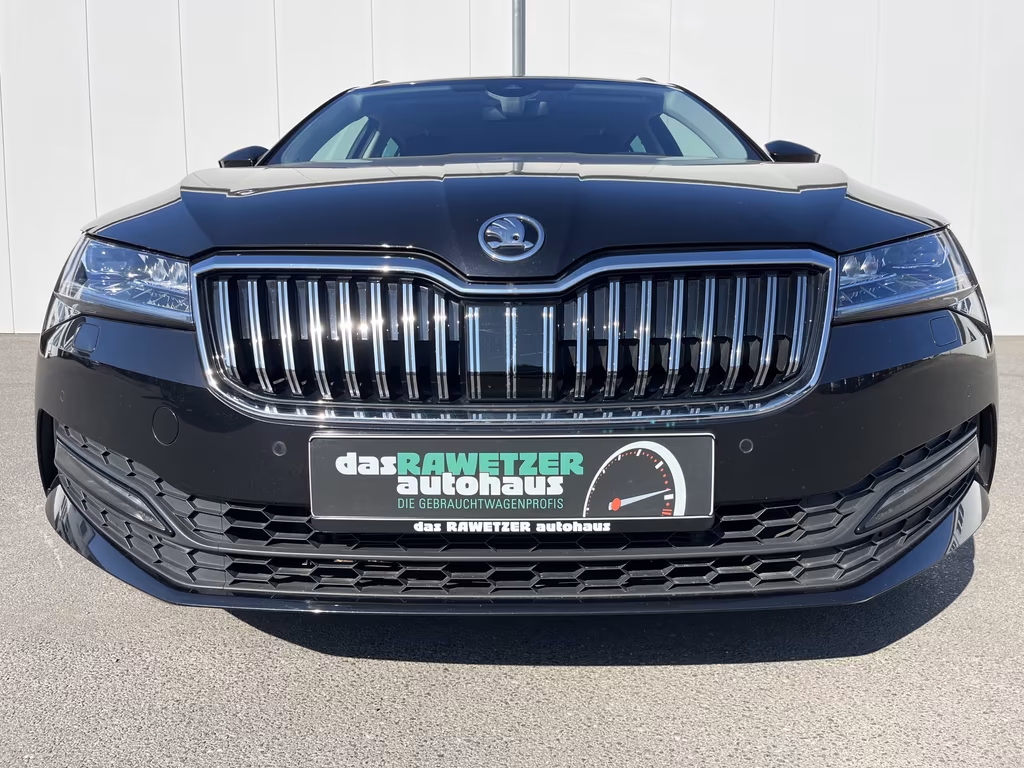 Skoda Superb 2021 г. Чёрный, пробег 49891 км