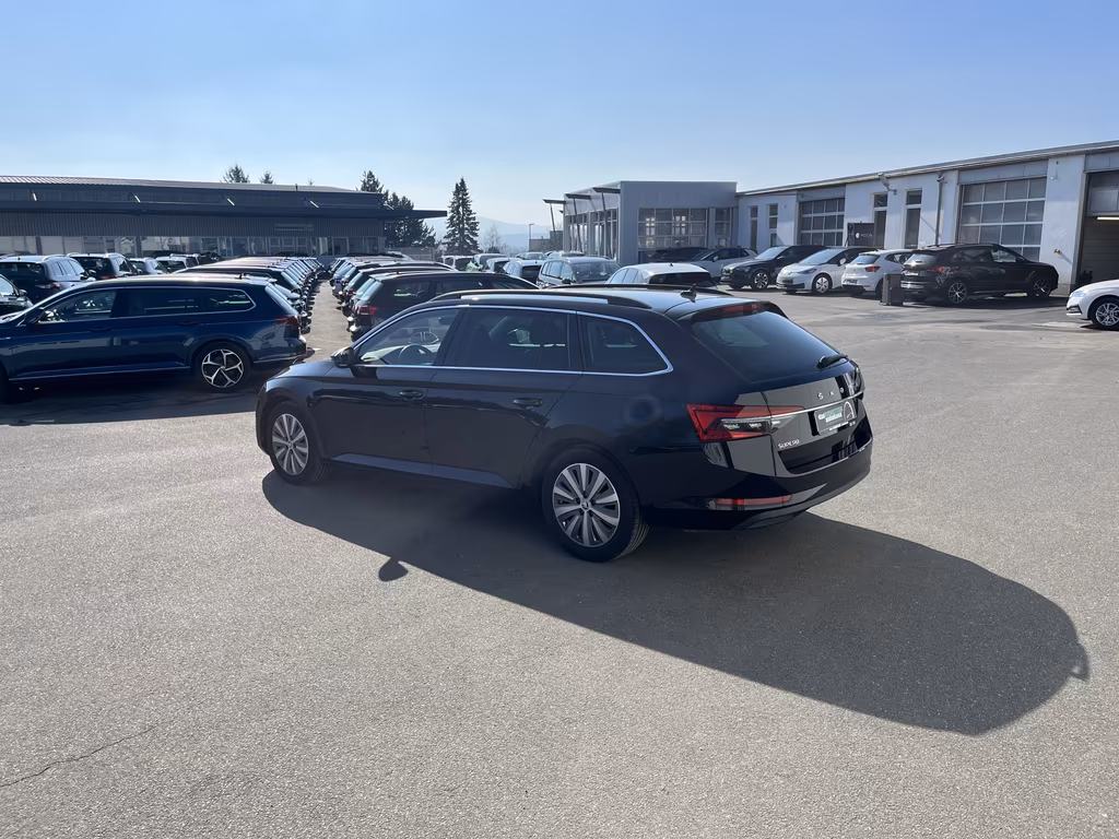 Skoda Superb 2021 г. Чёрный, пробег 49891 км