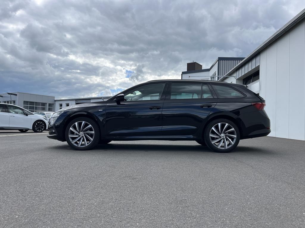 Skoda Octavia 2022 г. Чёрный, пробег 55247 км
