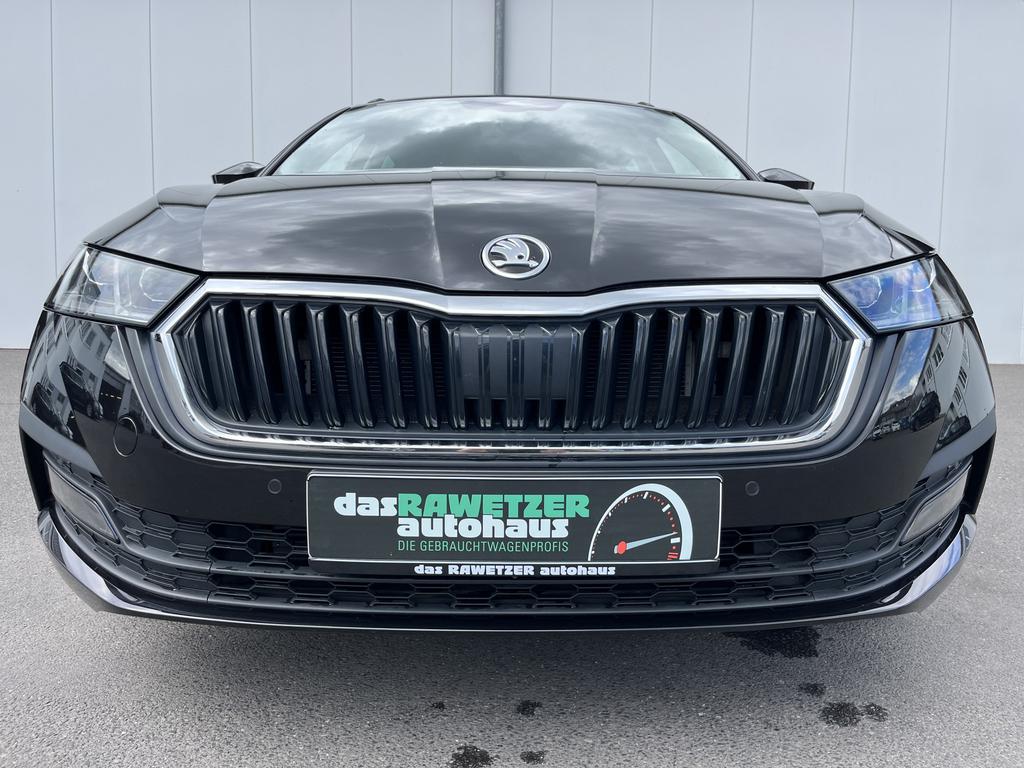 Skoda Octavia 2022 г. Чёрный, пробег 55247 км