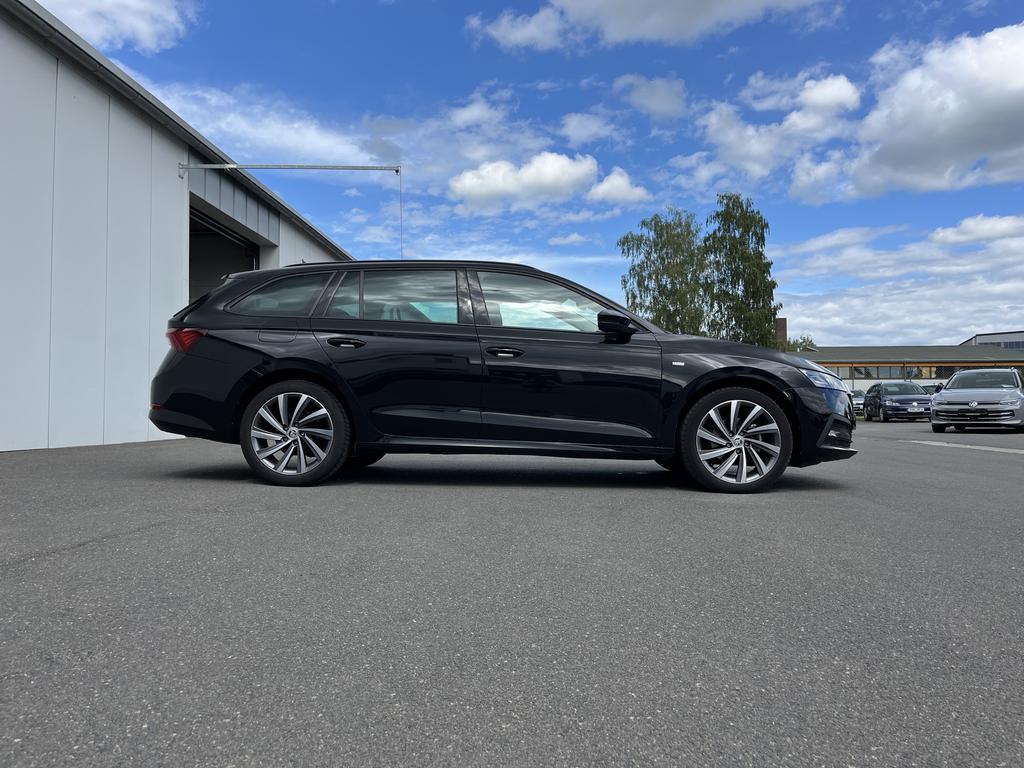 Skoda Octavia 2022 г. Чёрный, пробег 55247 км