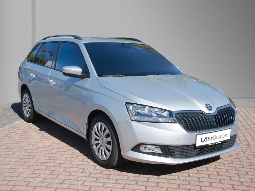 Skoda Fabia 2022 г. Серебристый, пробег 33050 км