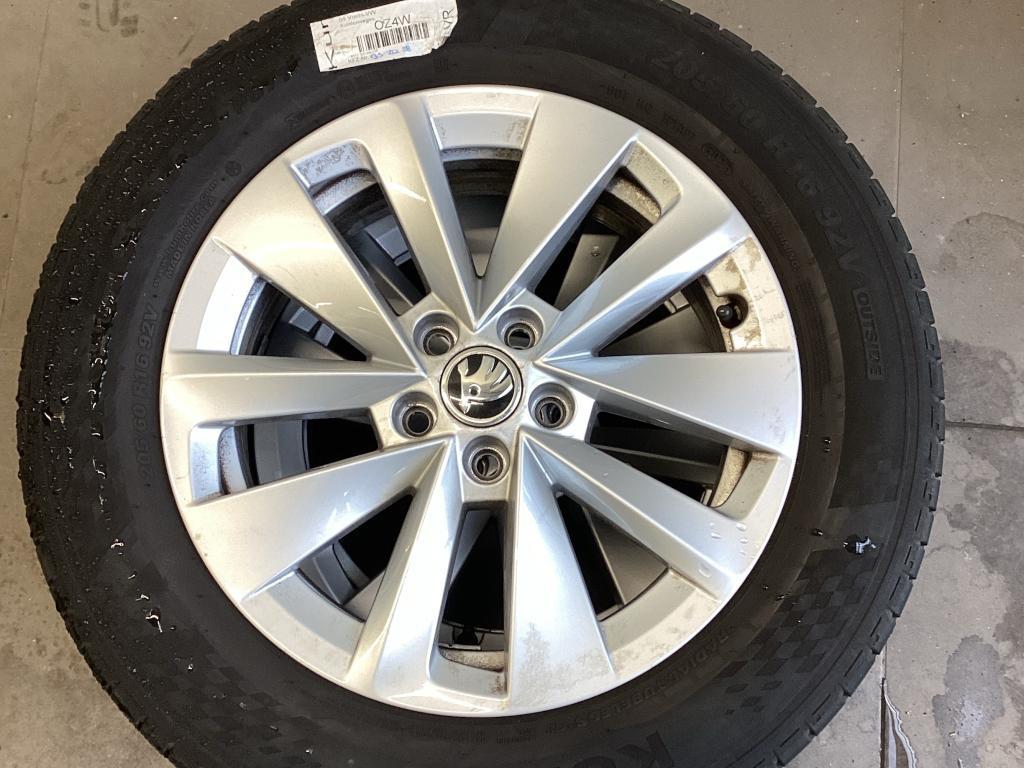 Skoda Kamiq 2024 г. Чёрный, пробег 59920 км