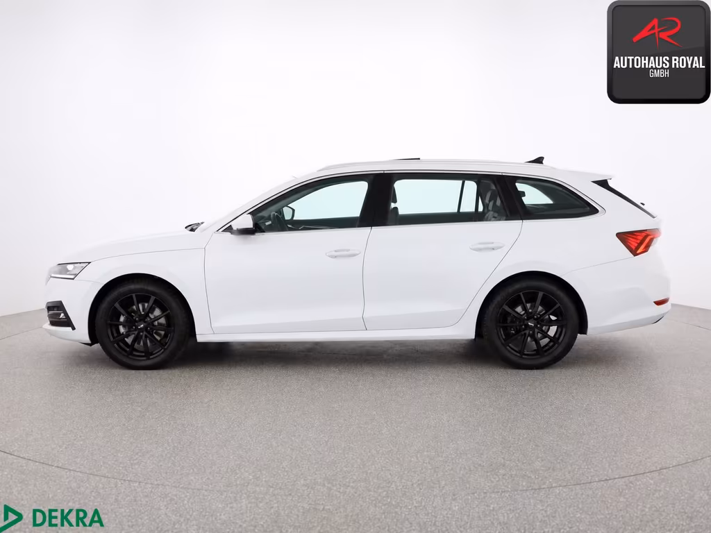 Skoda Octavia 2023 г. Белый, пробег 50000 км