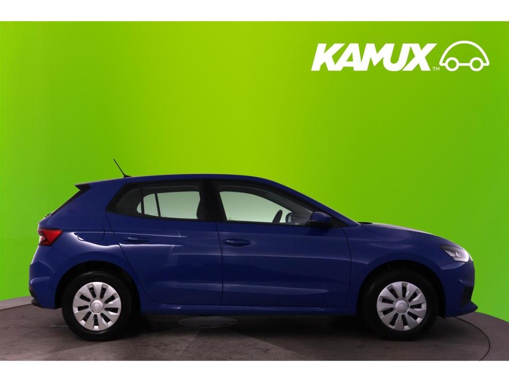 Skoda Fabia 2023 г. Синий, пробег 33335 км