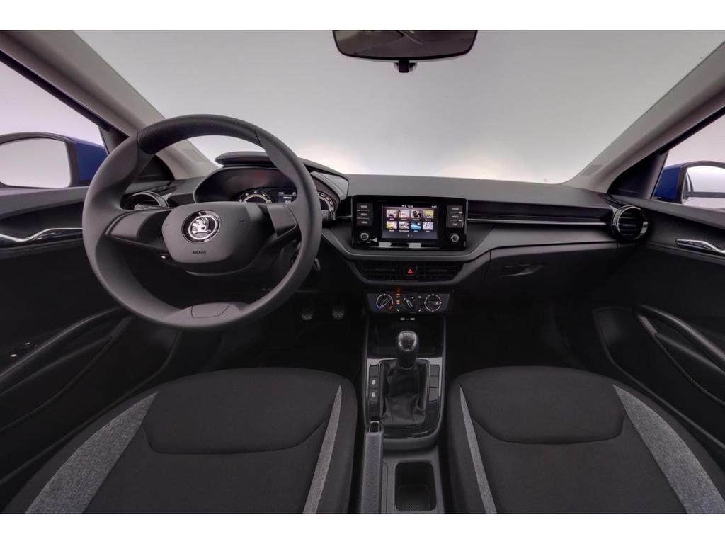 Skoda Fabia 2023 г. Синий, пробег 33335 км