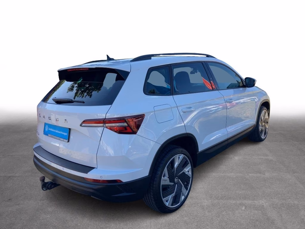 Skoda Karoq 2022 г. Белый, пробег 36030 км