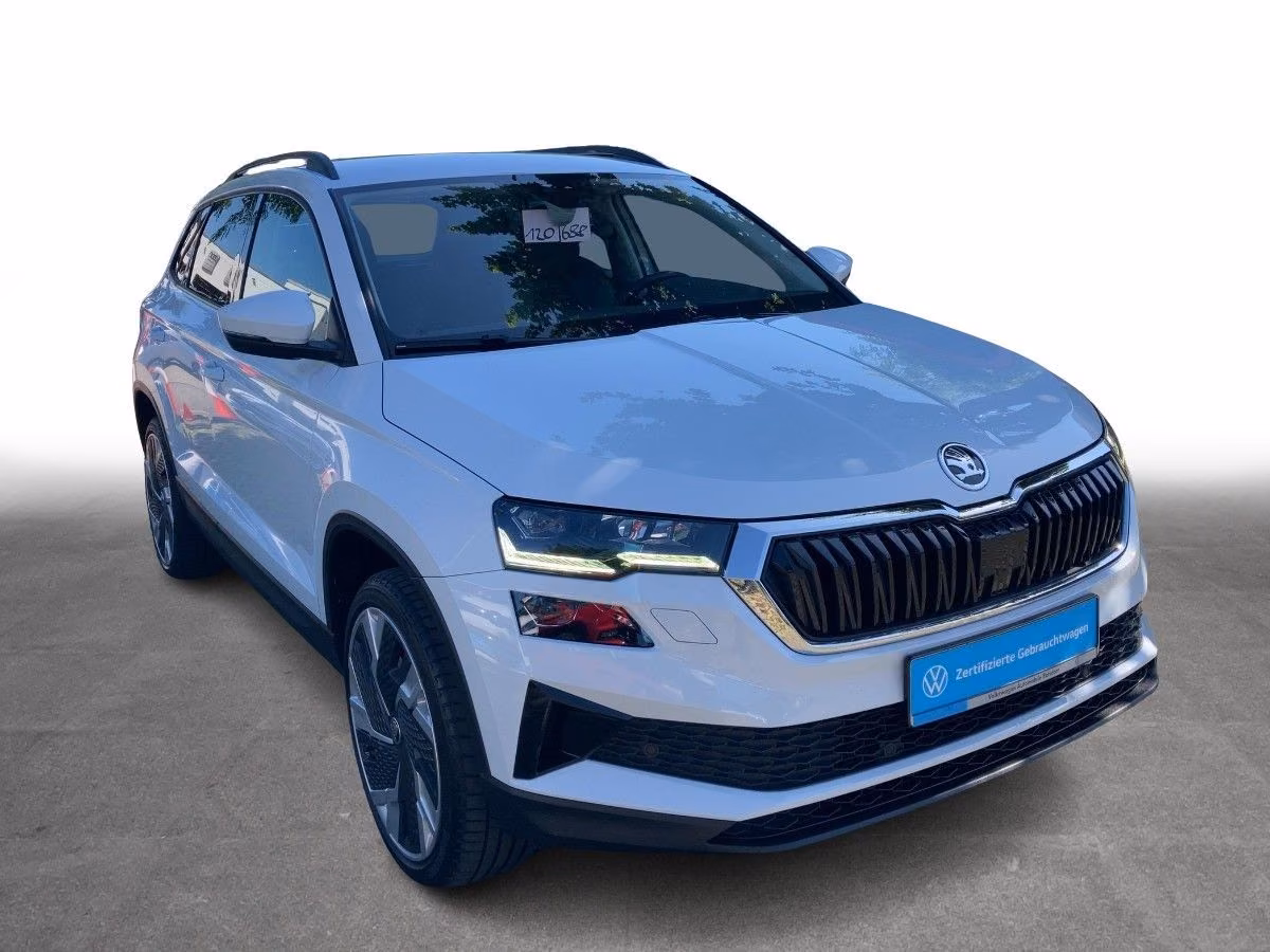Skoda Karoq 2022 г. Белый, пробег 36030 км
