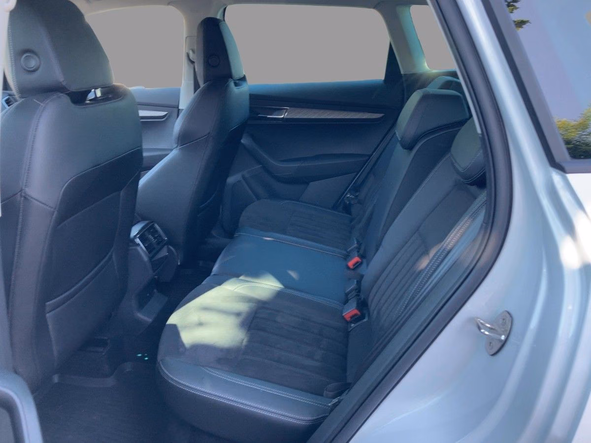 Skoda Karoq 2022 г. Белый, пробег 36030 км