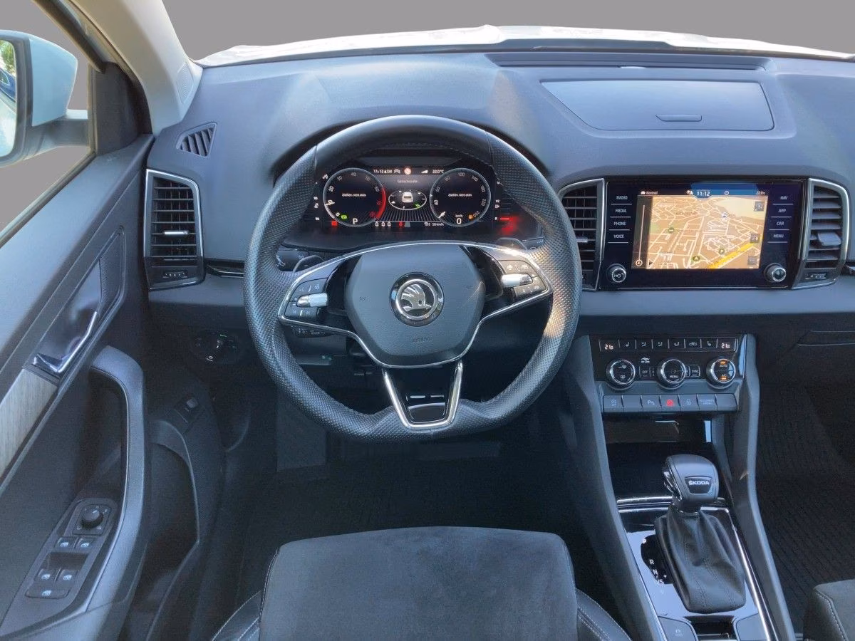 Skoda Karoq 2022 г. Белый, пробег 36030 км