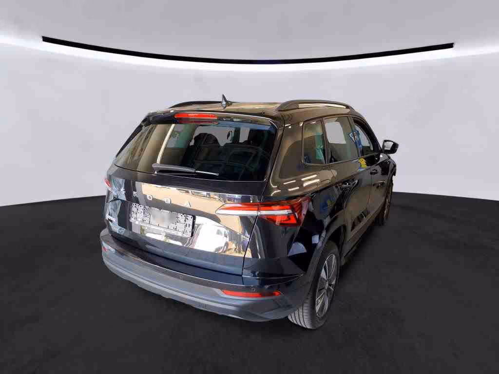 Skoda Karoq 2022 г. Чёрный, пробег 54100 км