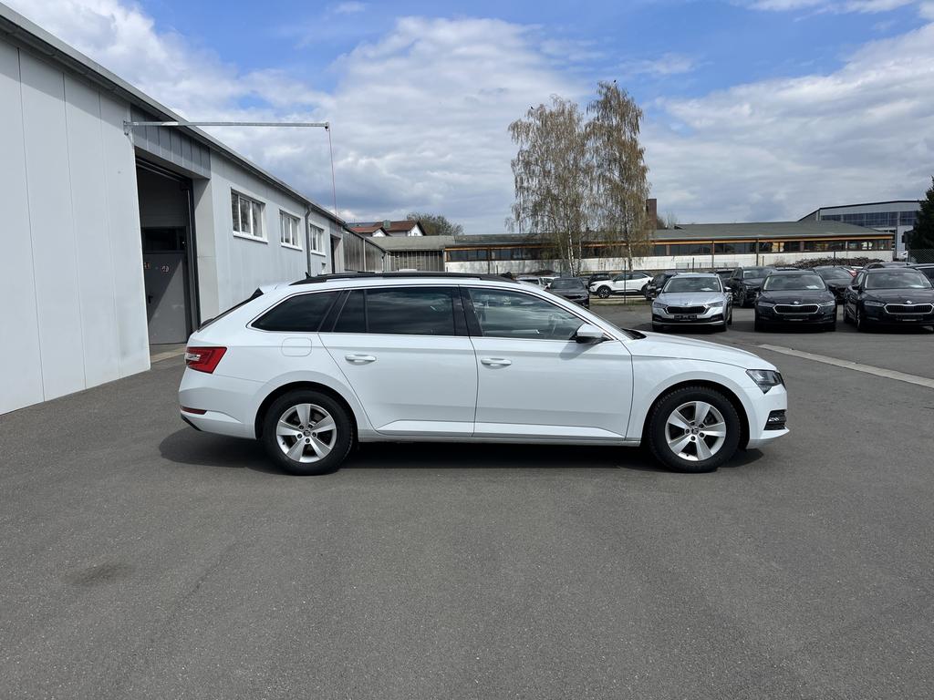 Skoda Superb 2022 г. Белый, пробег 59193 км