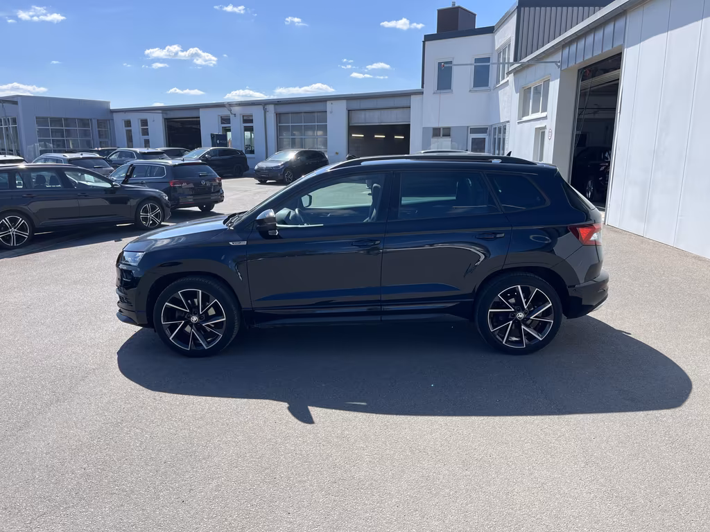Skoda Karoq 2021 г. Чёрный, пробег 48425 км