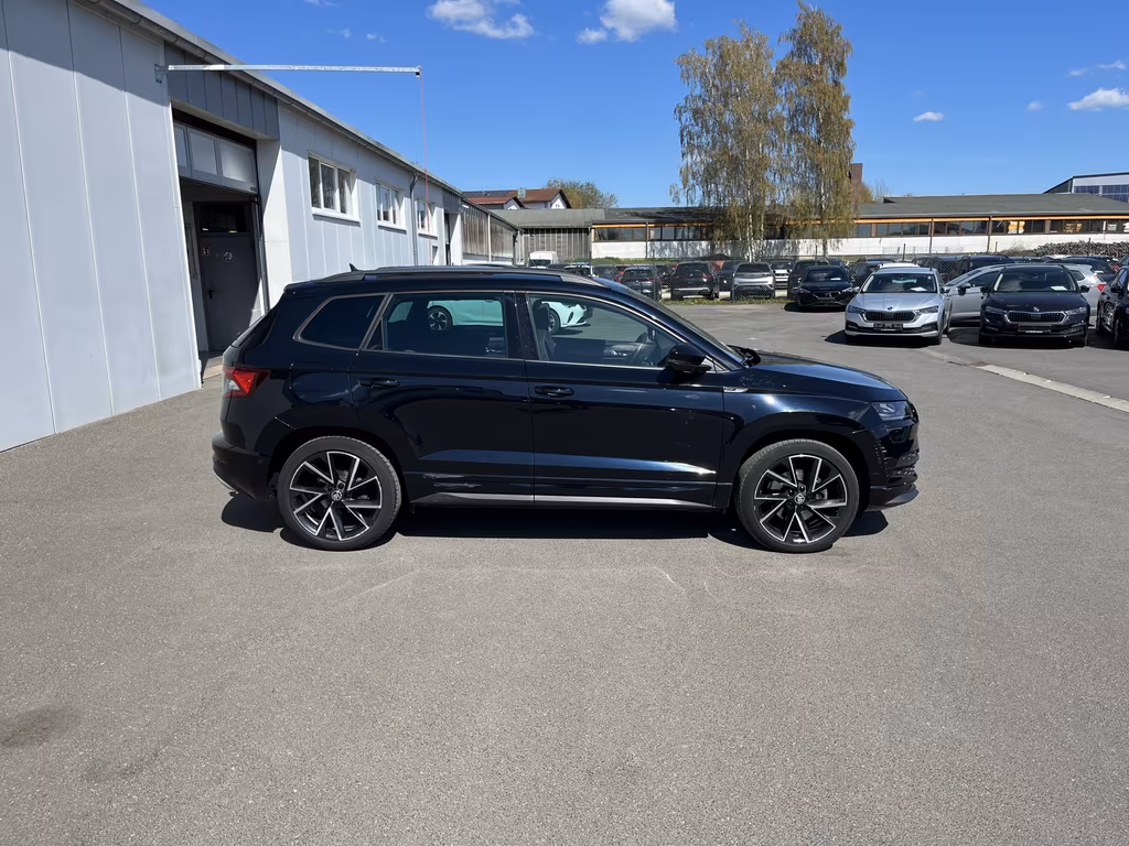 Skoda Karoq 2021 г. Чёрный, пробег 48425 км
