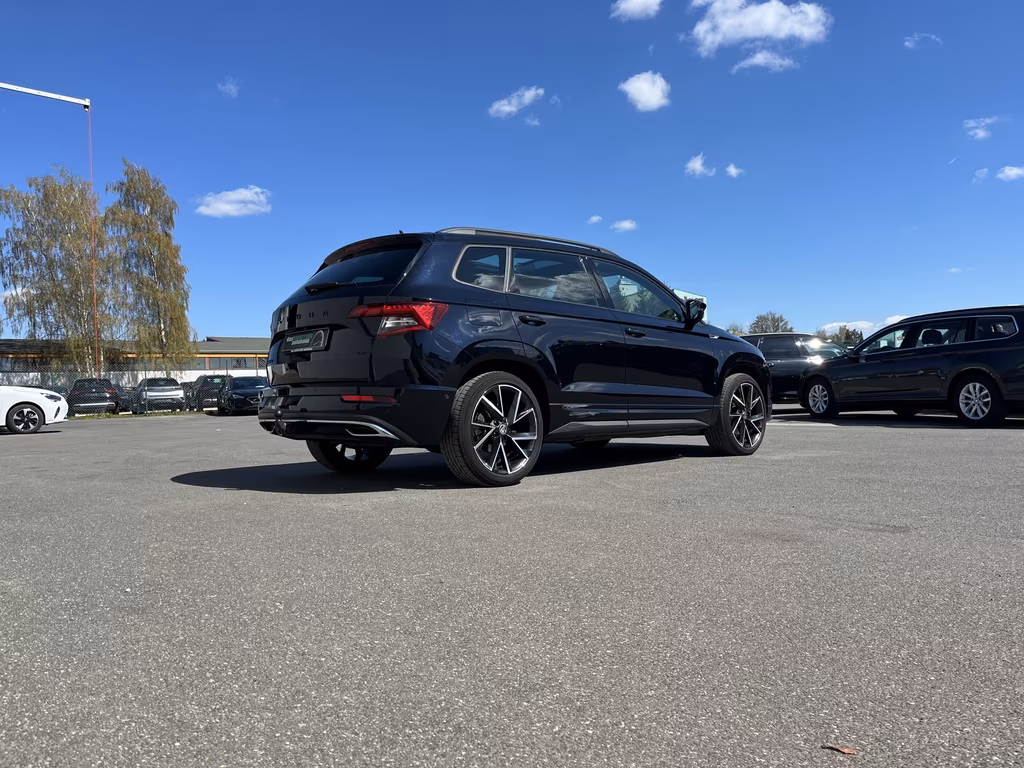 Skoda Karoq 2021 г. Чёрный, пробег 48425 км