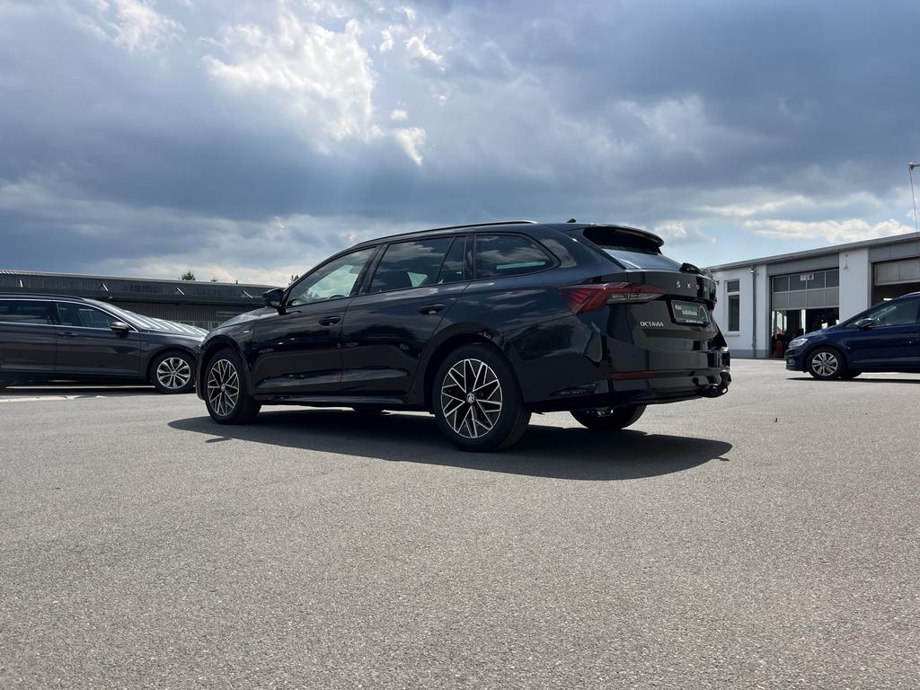 Skoda Octavia 2022 г. Чёрный, пробег 58492 км