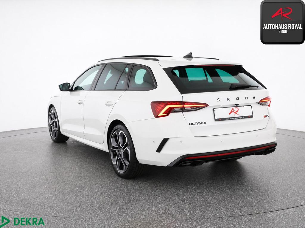Skoda Octavia 2023 г. Белый, пробег 57656 км