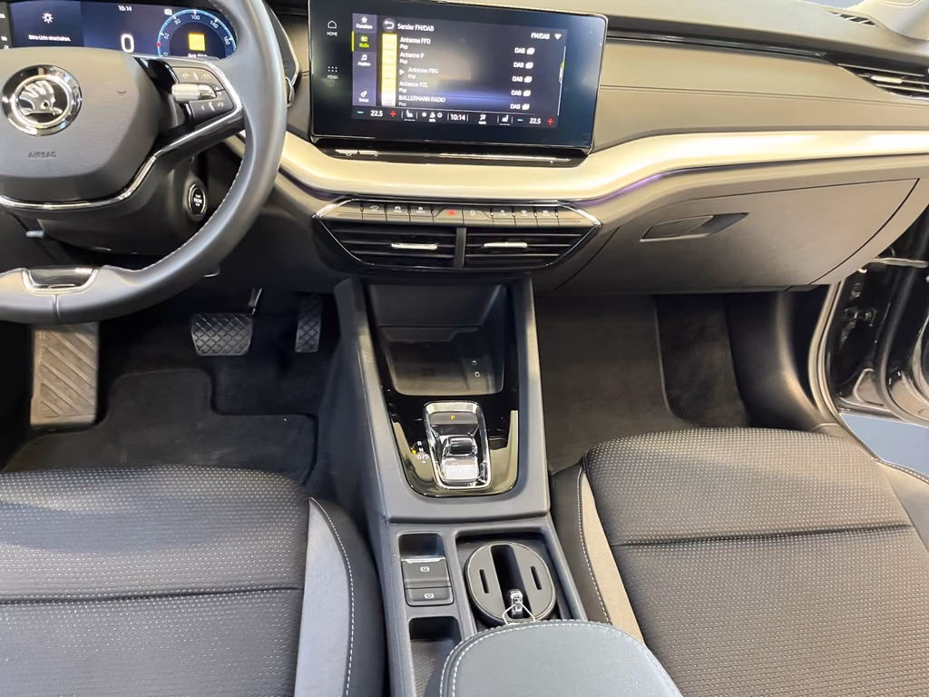 Skoda Octavia 2022 г. Чёрный, пробег 59799 км