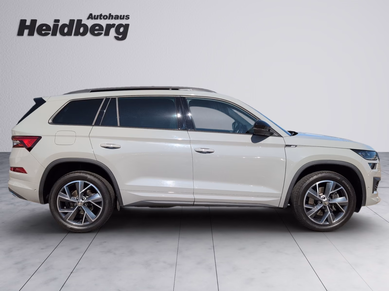 Skoda Kodiaq 2023 г. Серый, пробег 46506 км