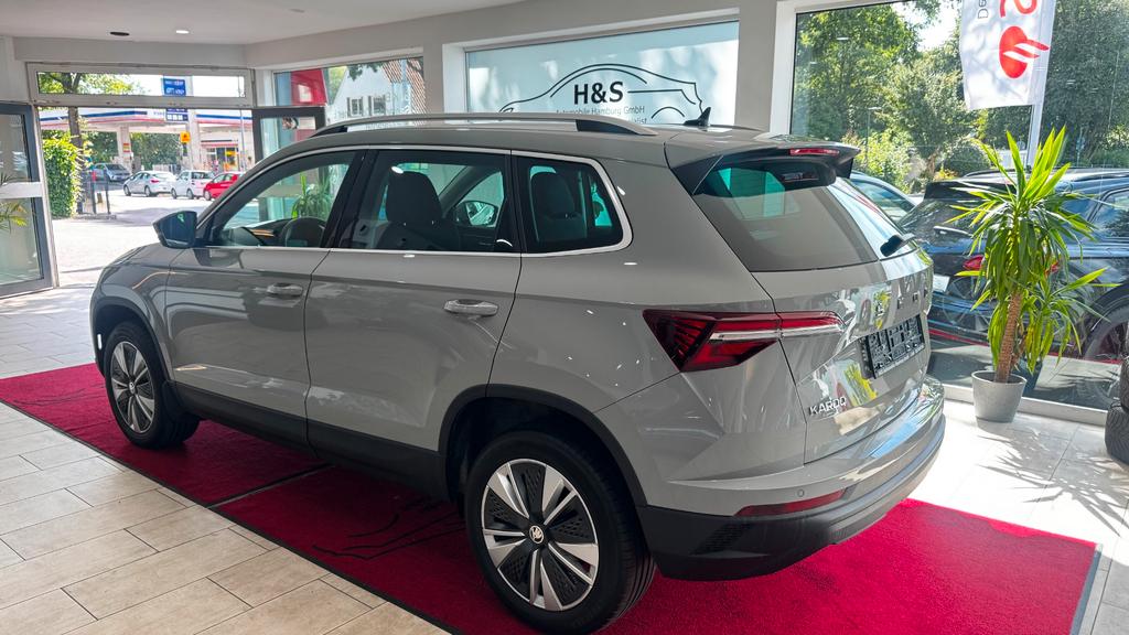 Skoda Karoq 2023 г. Серый, пробег 55590 км