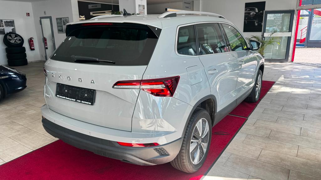 Skoda Karoq 2023 г. Серый, пробег 55590 км