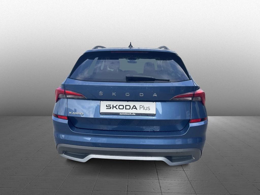 Skoda Kamiq 2022 г. Синий, пробег 38398 км