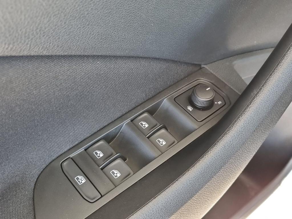 Skoda Kamiq 2022 г. Синий, пробег 38398 км