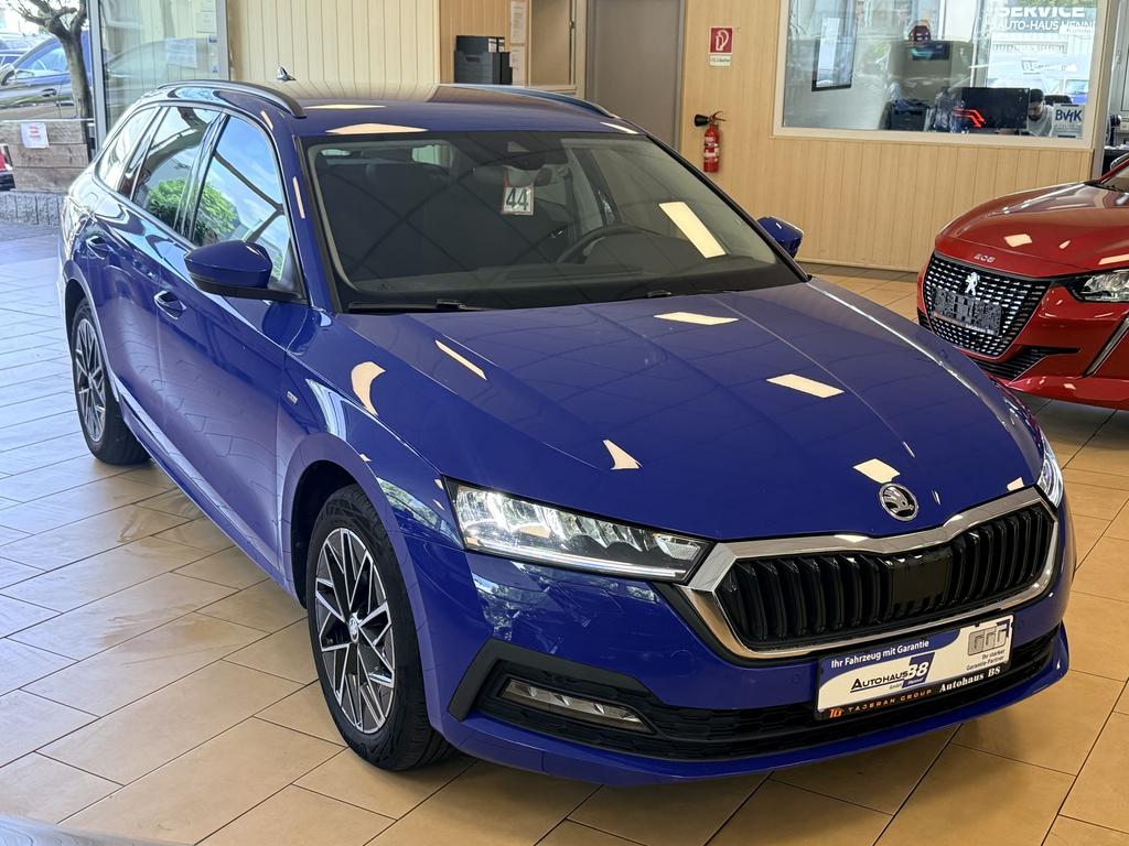 Skoda Octavia 2022 г. Синий, пробег 47473 км