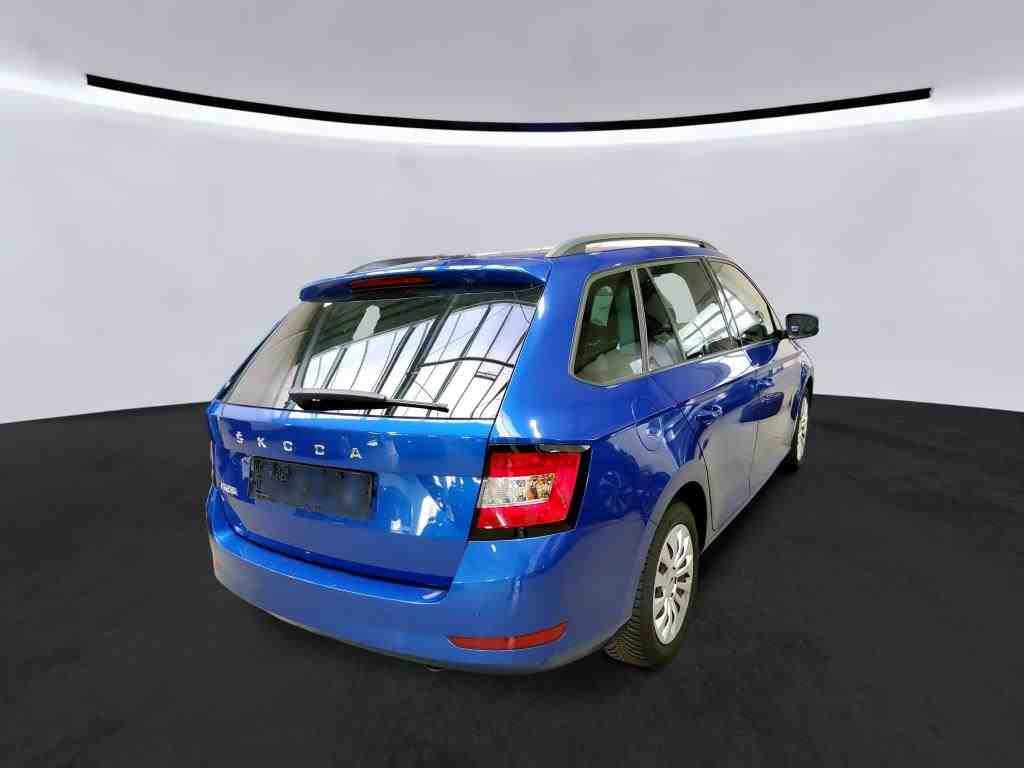 Skoda Fabia 2022 г. Синий, пробег 34978 км