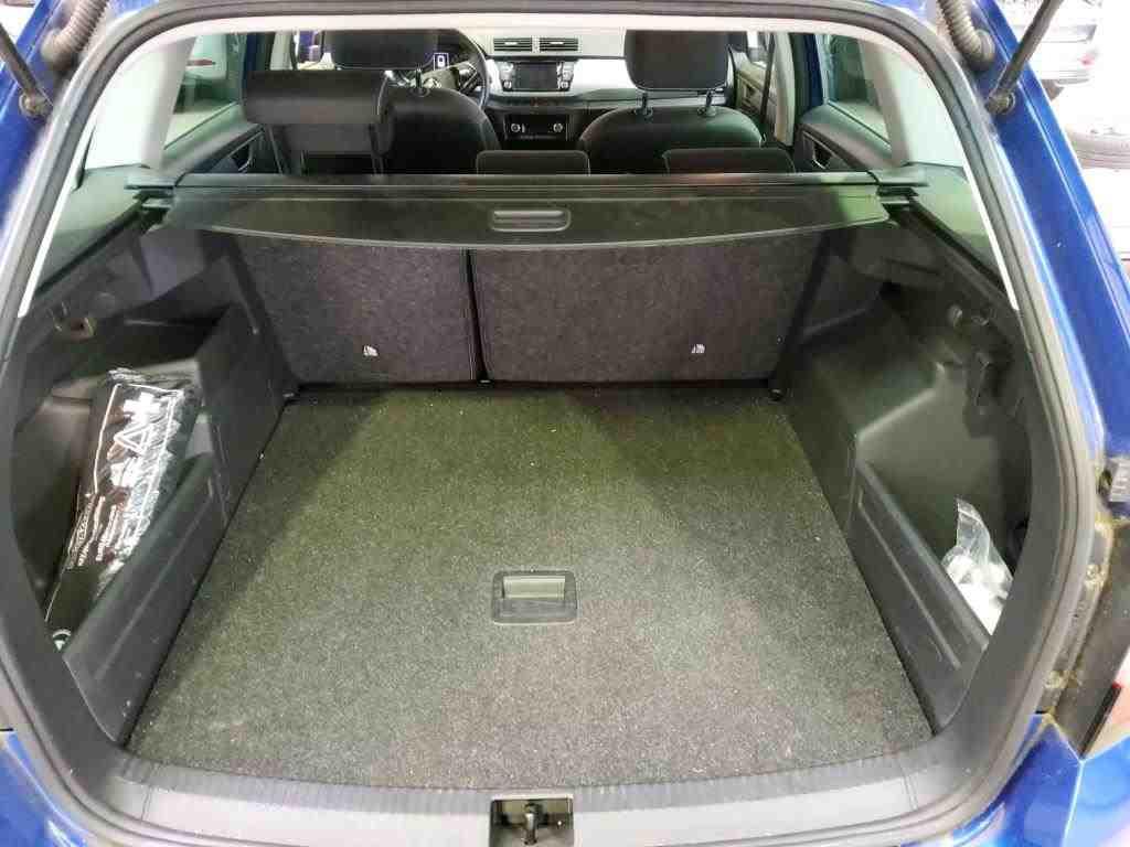 Skoda Fabia 2022 г. Синий, пробег 34978 км
