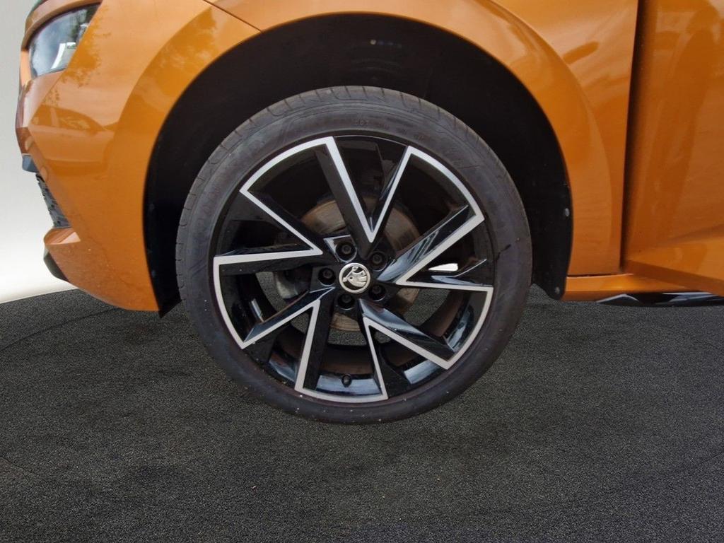 Skoda Kamiq 2024 г. Оранжевый, пробег 57600 км